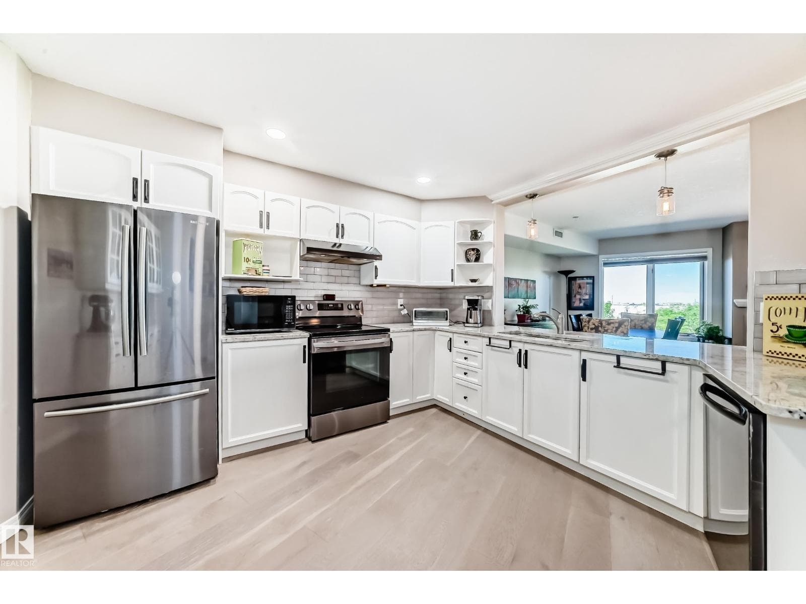 #324 200 BETHEL DR — photo 2