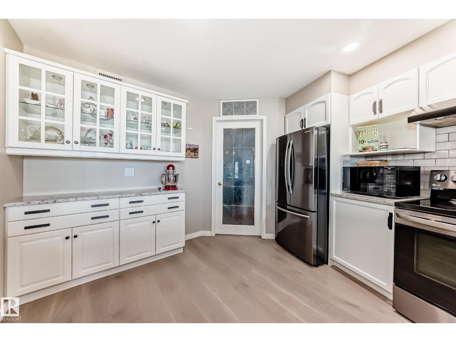 #324 200 BETHEL DR — photo 4