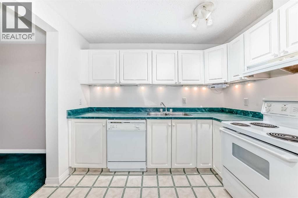 3301, 393 Patterson Hill SW — photo 4