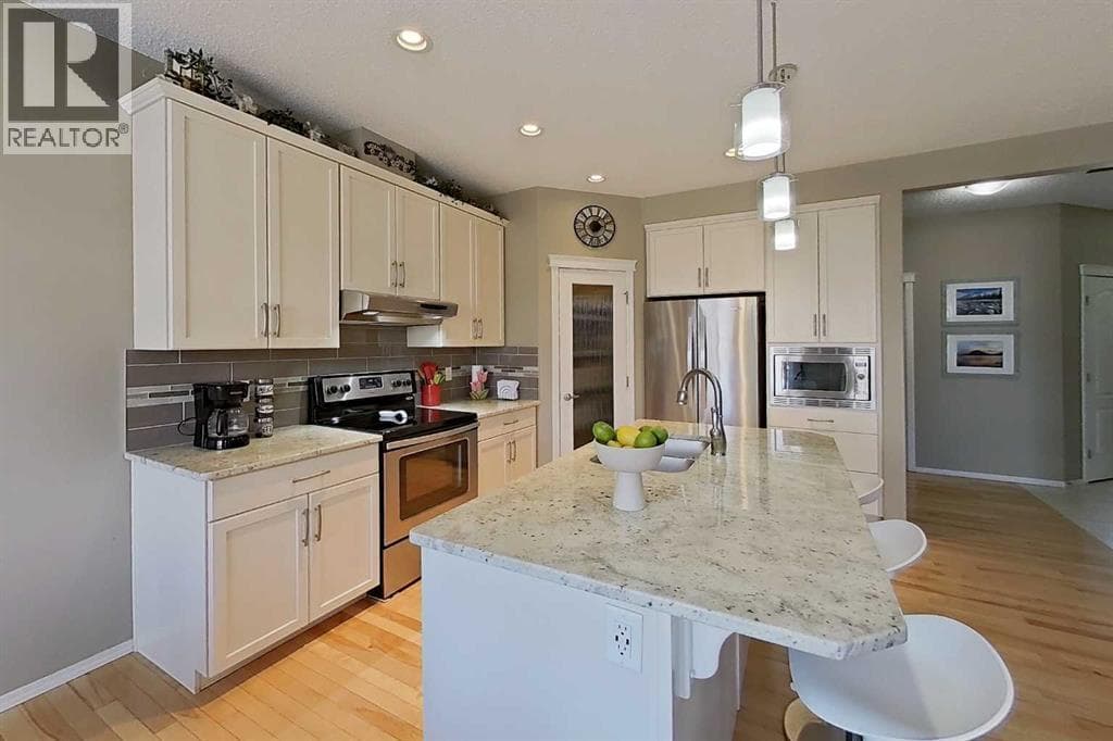 28 Cranarch Crescent SE — photo 4