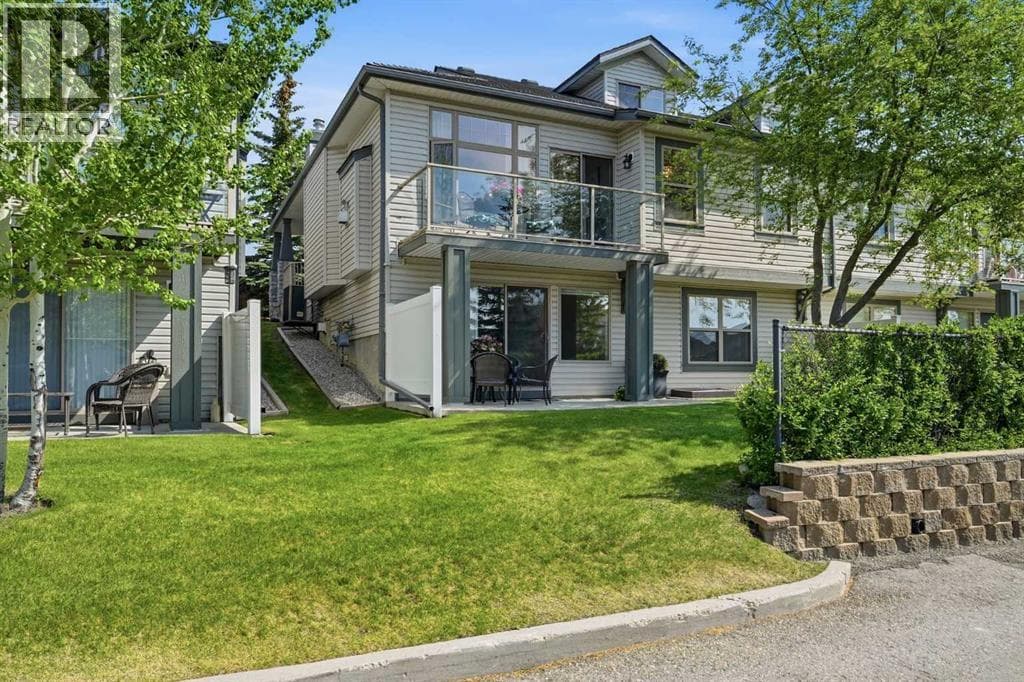 131 Springbank Terrace SW — photo 3
