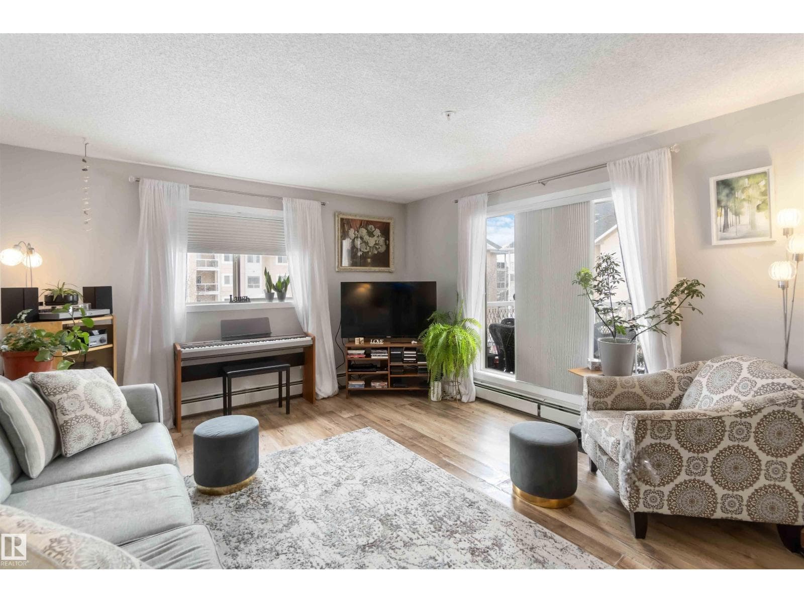 #329 17447 98A AV NW — photo 3