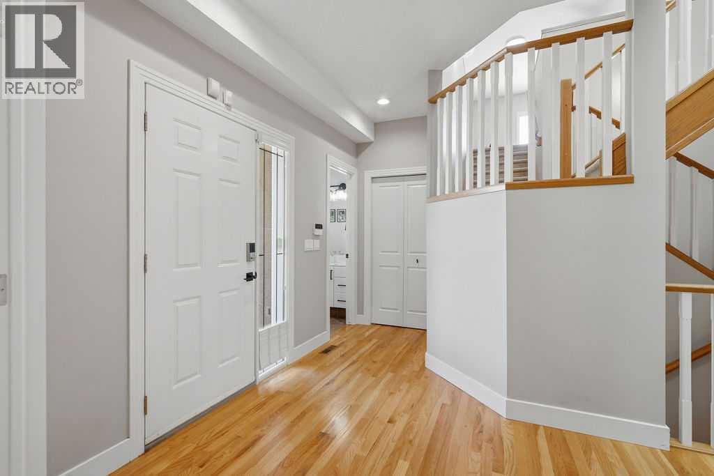 2727 6 Street NE — photo 5
