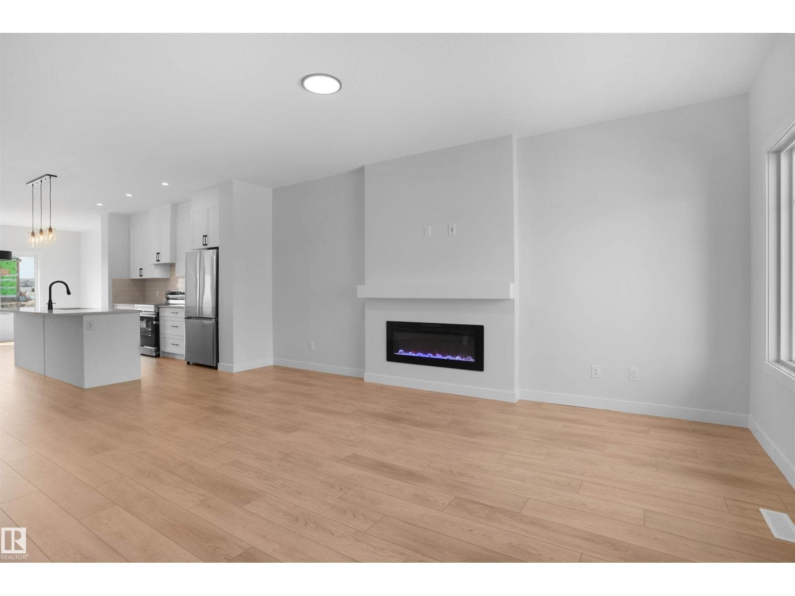 22519 88 AV NW — photo 5