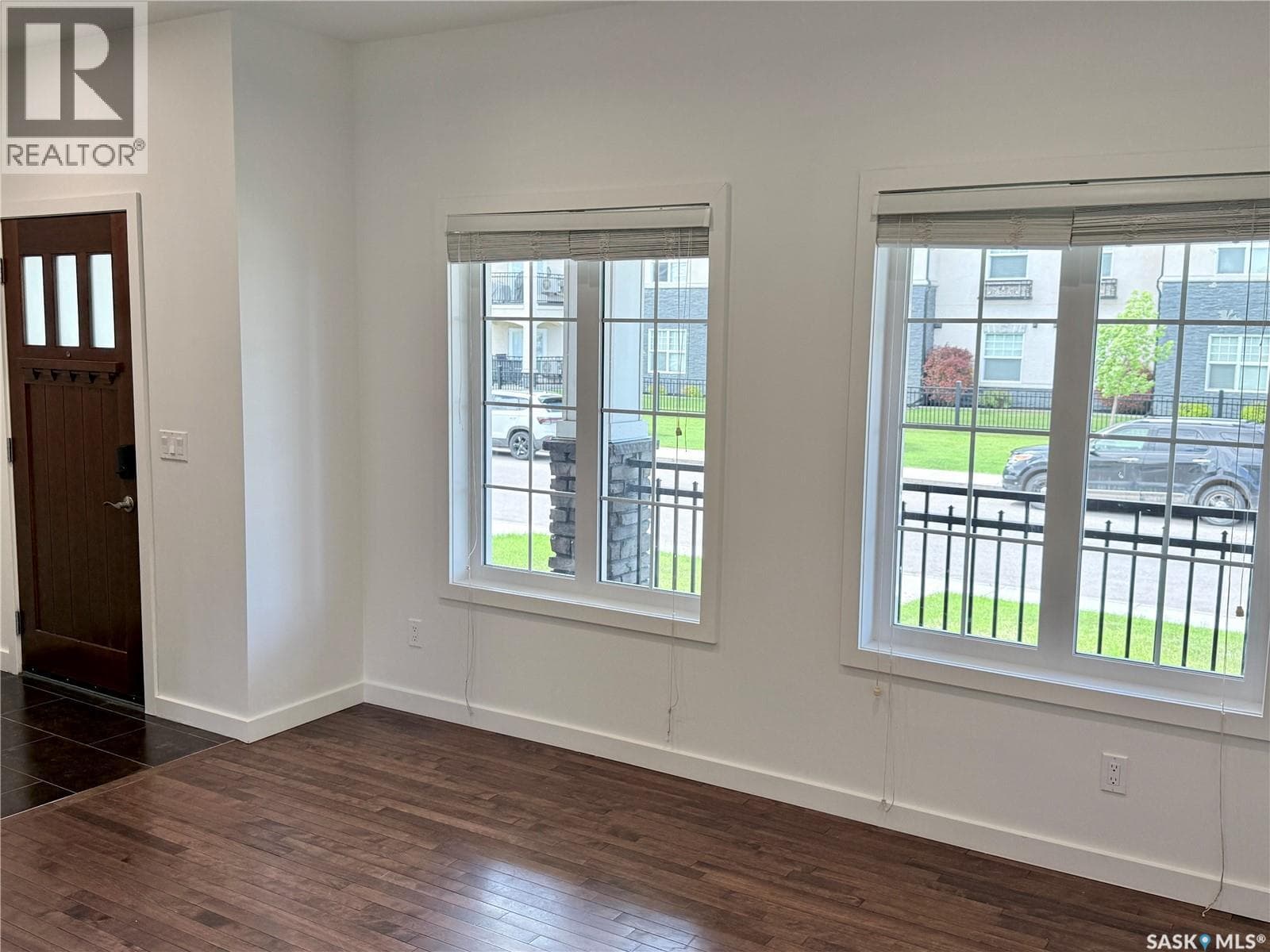 147 Tweed LANE — photo 3