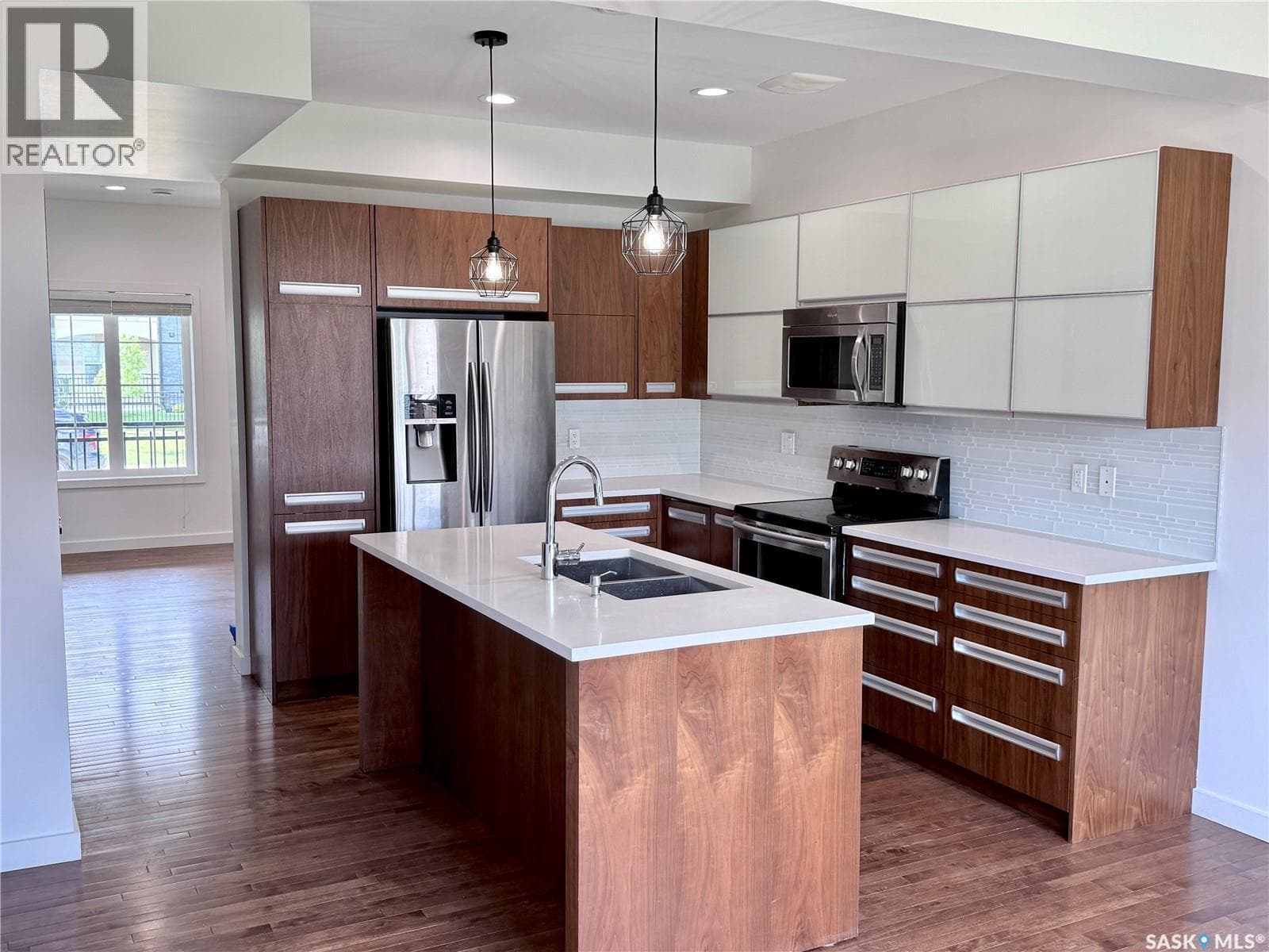 147 Tweed LANE — photo 4