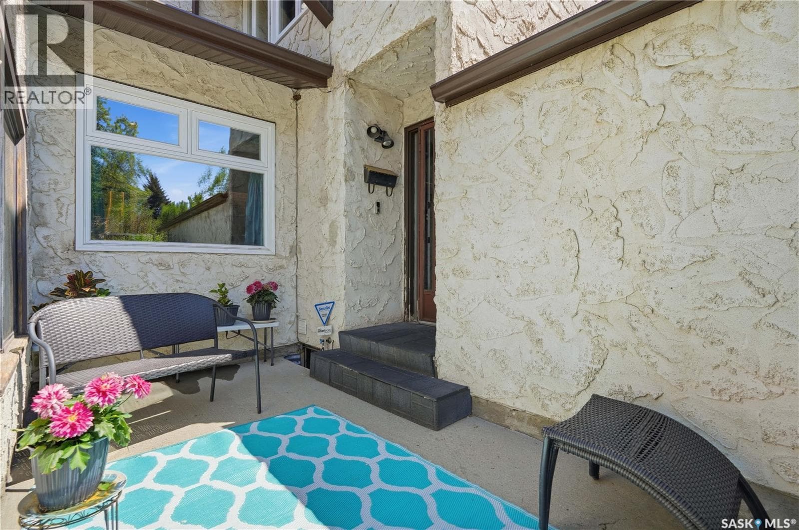 39 Laverendrye WAY — photo 3