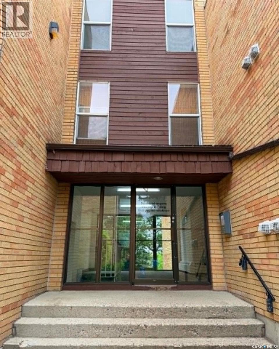 207 423 Tait COURT