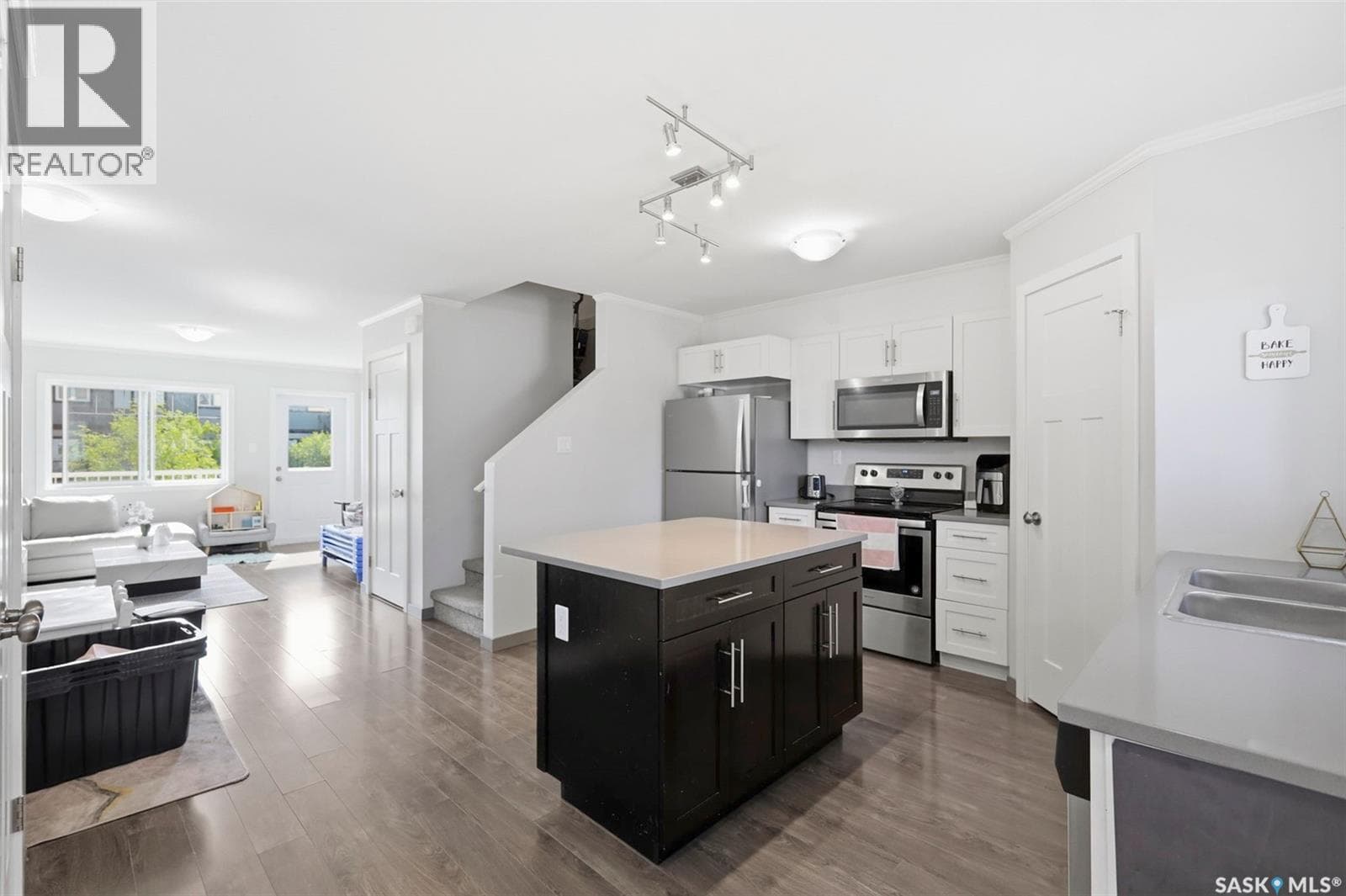 313 522 Cornish ROAD — photo 5