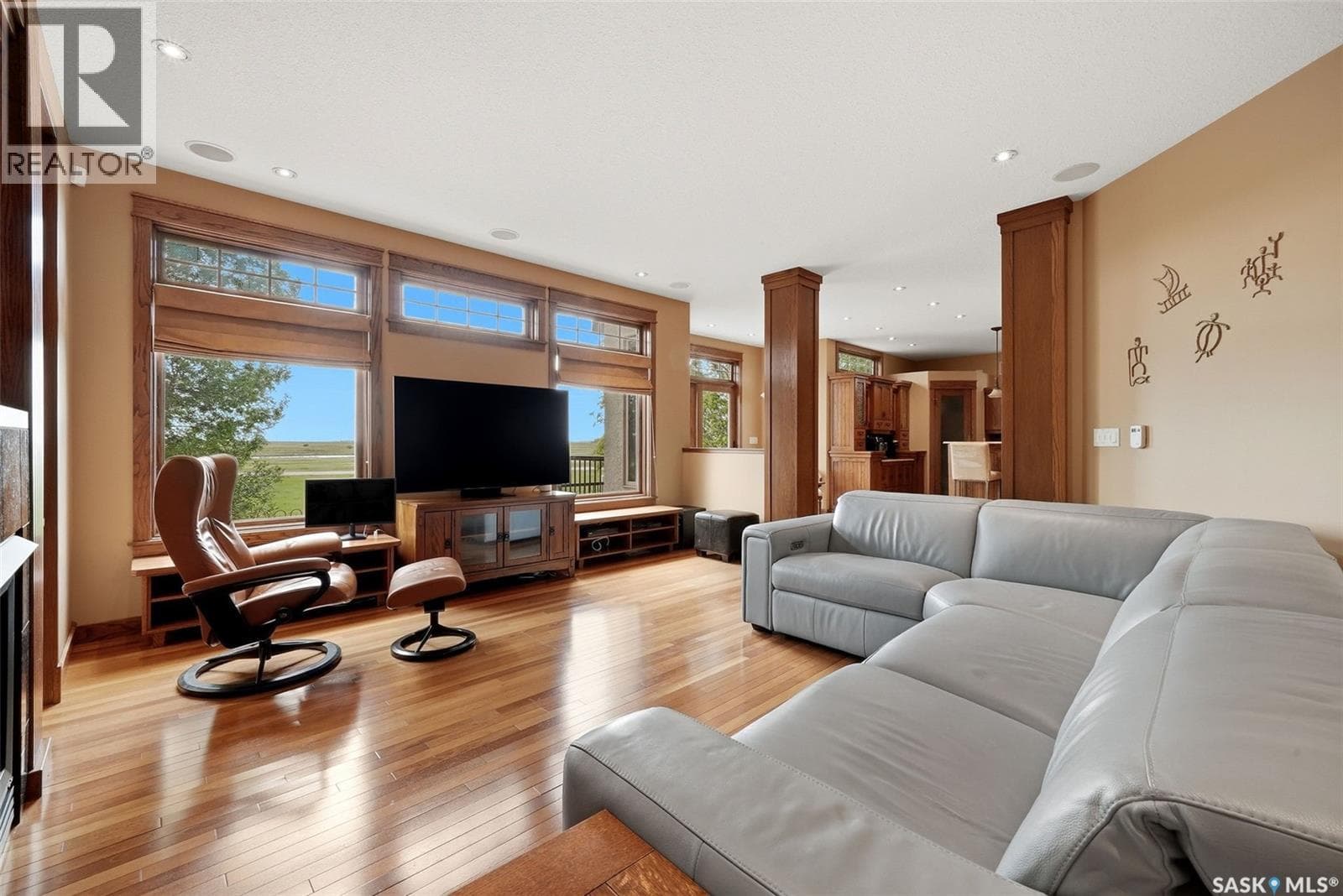 12043 Wascana HEIGHTS