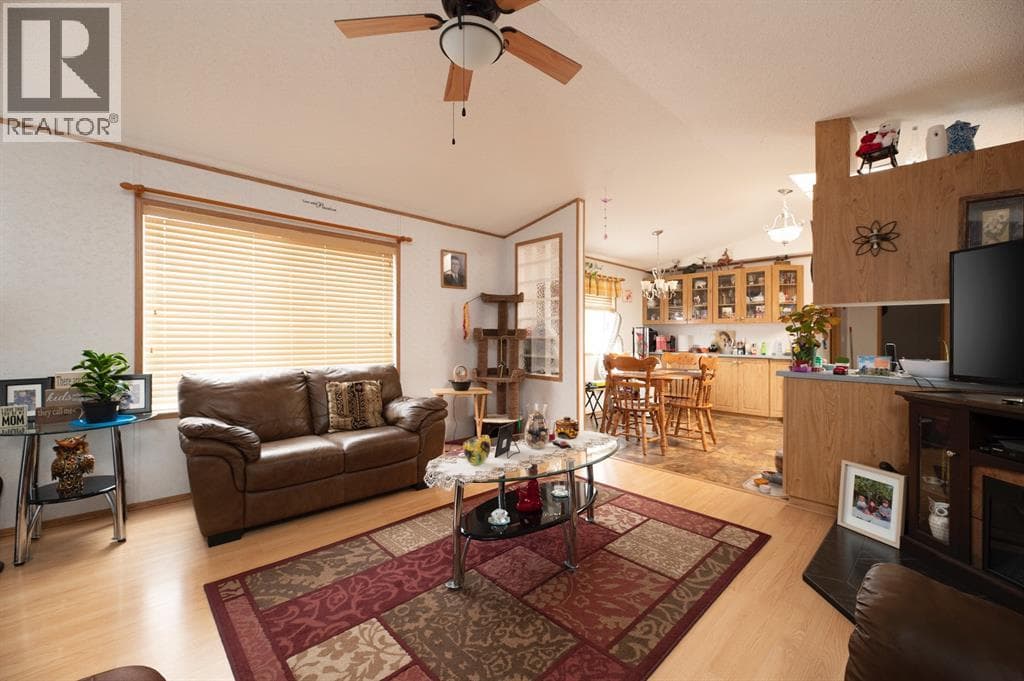240 Palomino Close — photo 2