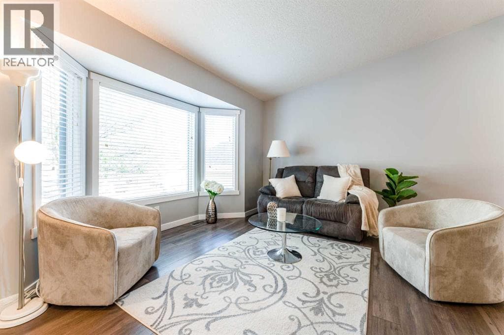145 Hawkdale Circle NW — photo 3