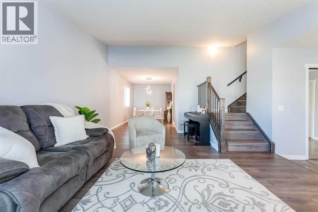 145 Hawkdale Circle NW — photo 4