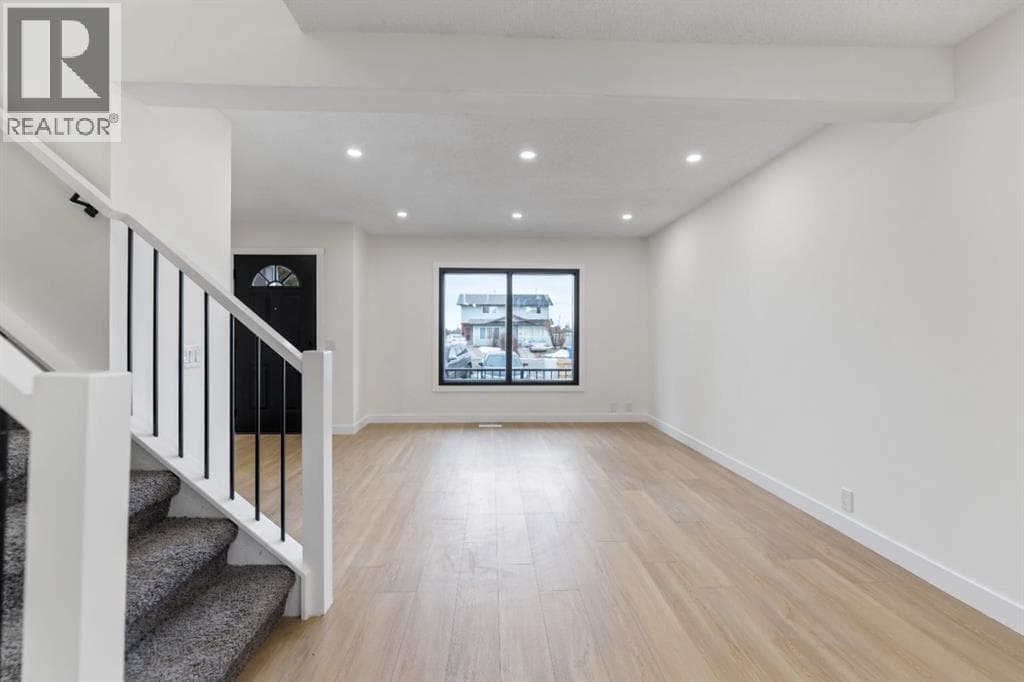 1051 Fonda Court SE — photo 3