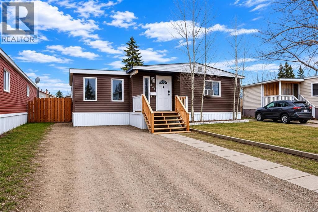 236 Grenfell Crescent
