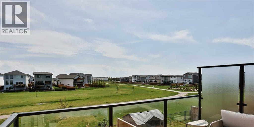 134 Greywolf Road N — photo 3