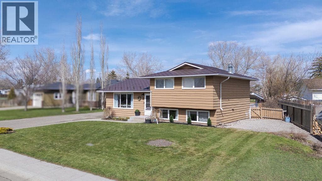 47 Willow Road — photo 3