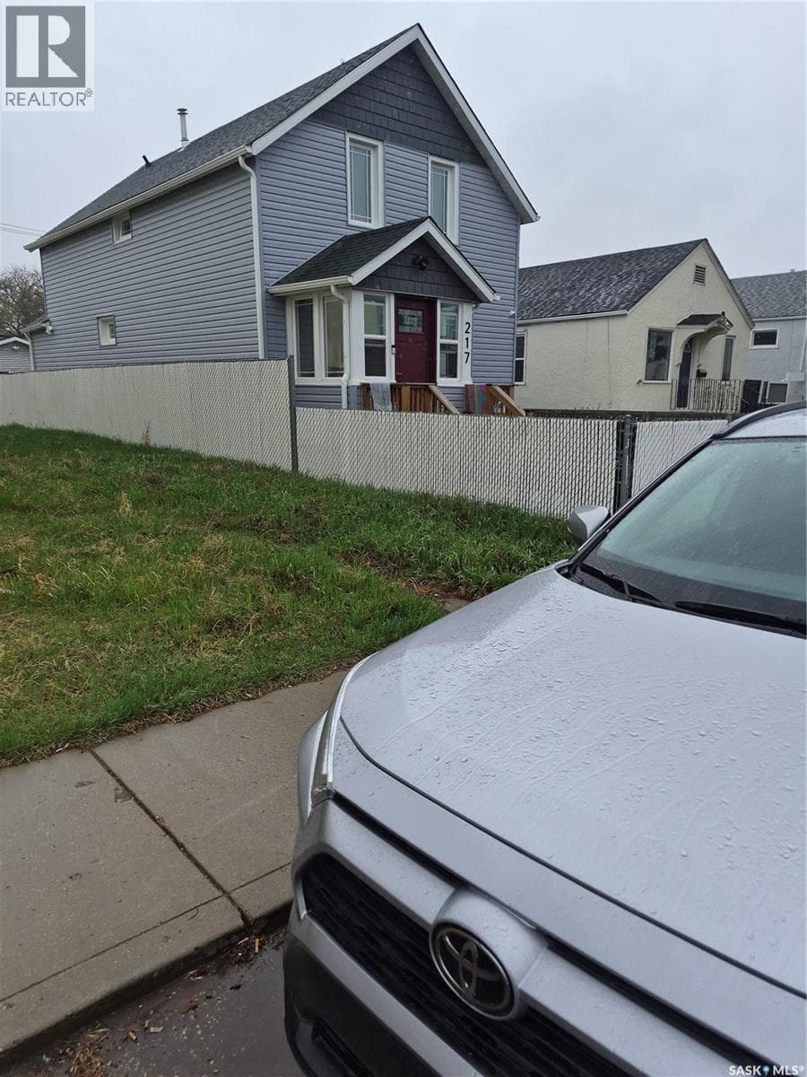 219 D AVENUE S — photo 3