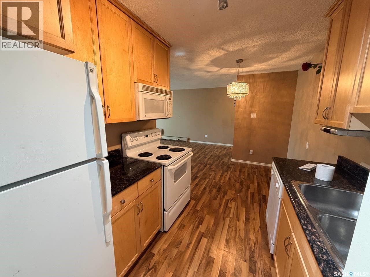 304 A1 - 1121 McKercher DRIVE — photo 4