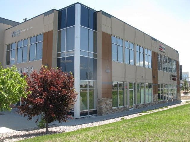 106, 2951  Ellwood Dr SW