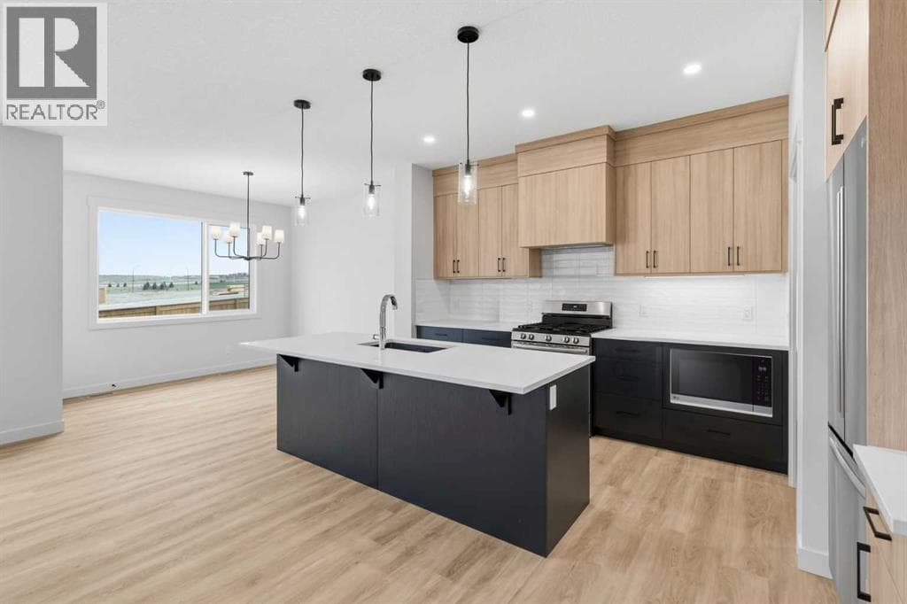 190 Annette Landing NW — photo 2