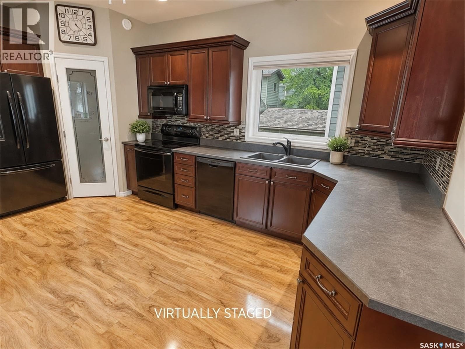 111 Elim LANE — photo 4