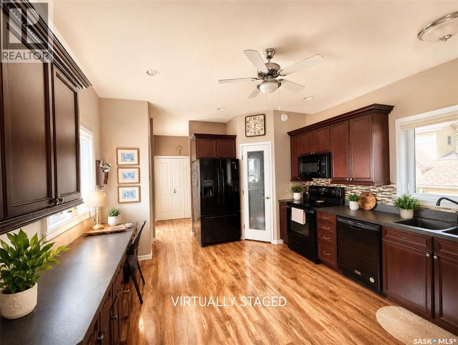 111 Elim LANE — photo 3