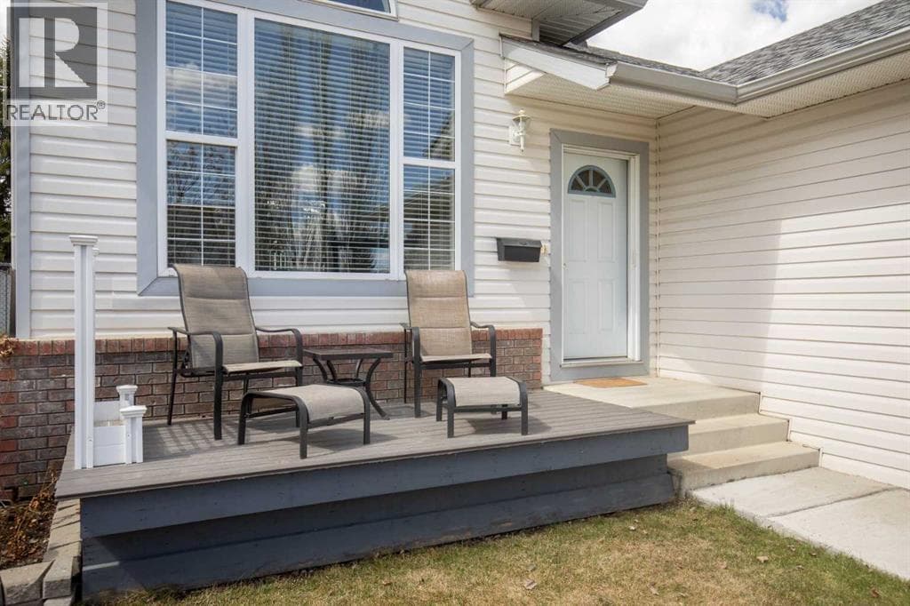 42 Riviera Drive — photo 3