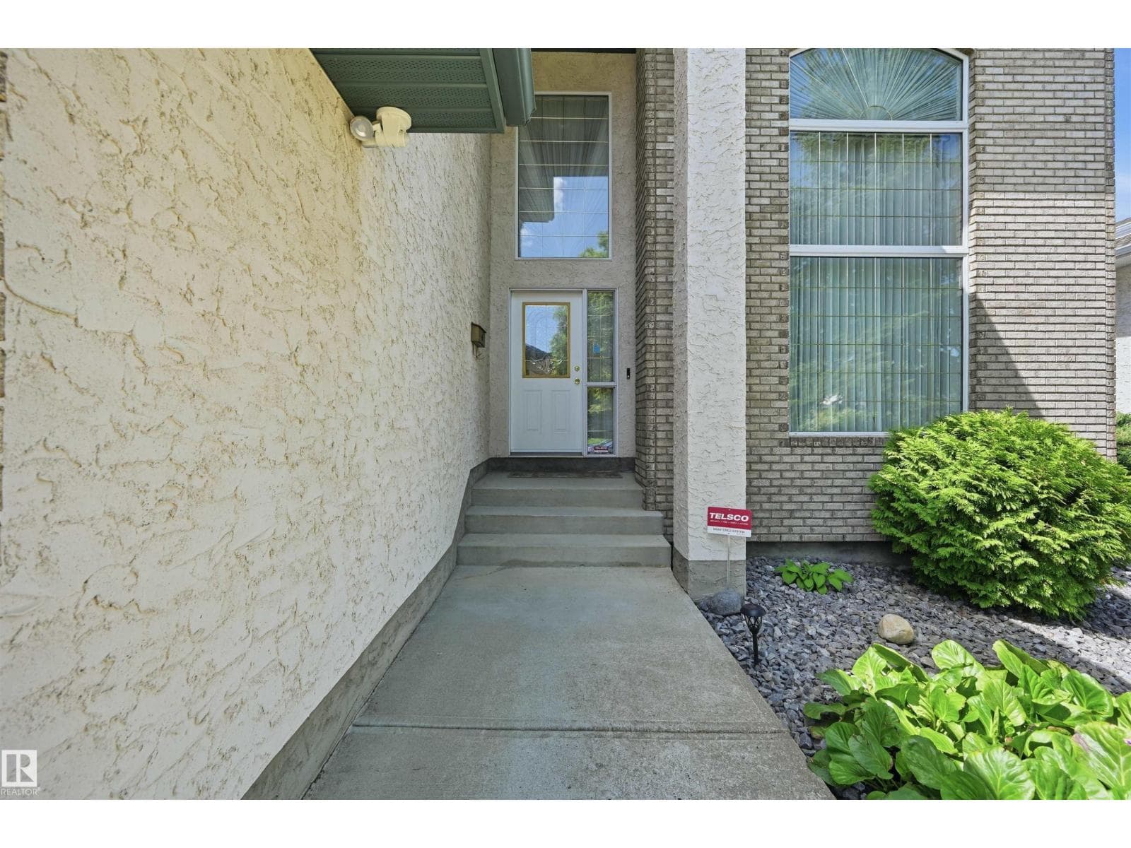 514 BUTTERWORTH WY NW — photo 3