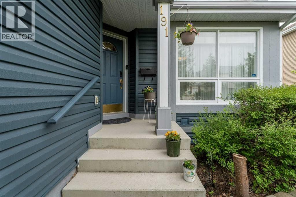 191 Edgebrook Rise NW — photo 4