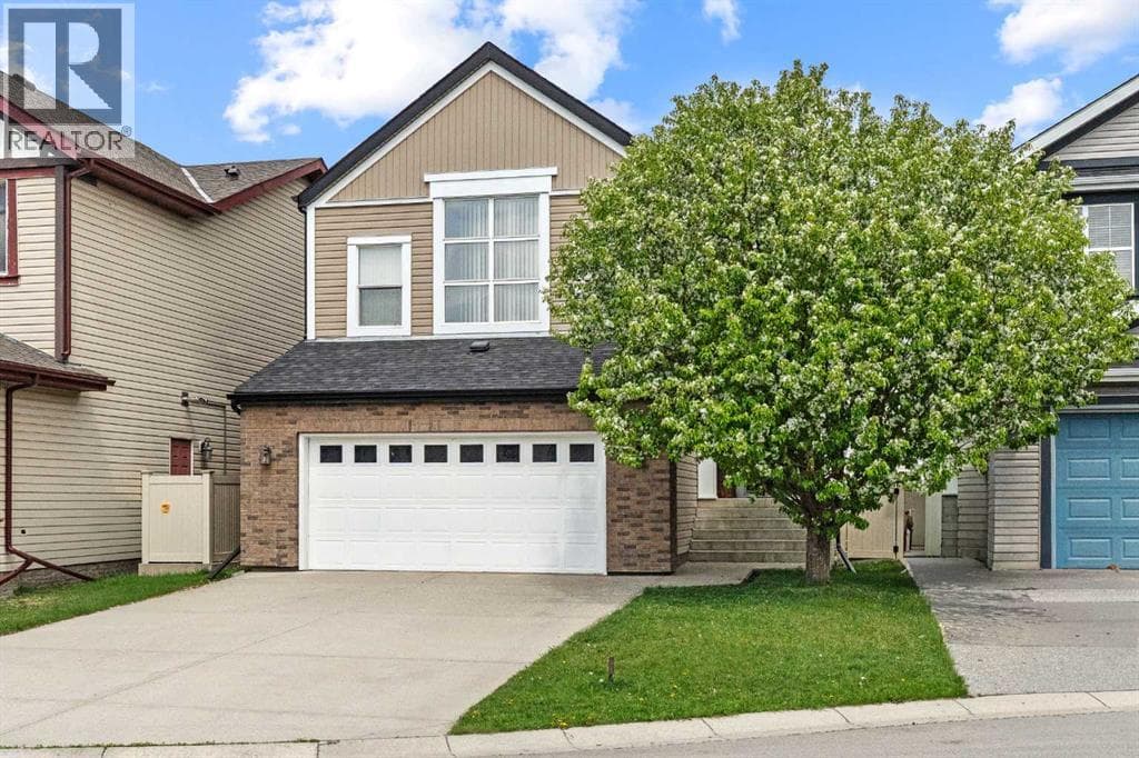 137 Copperleaf Bay SE