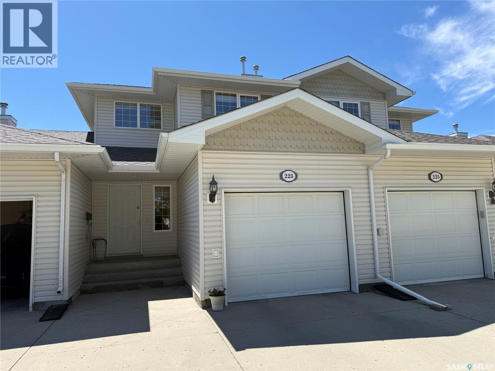 223 Mikkelson DRIVE