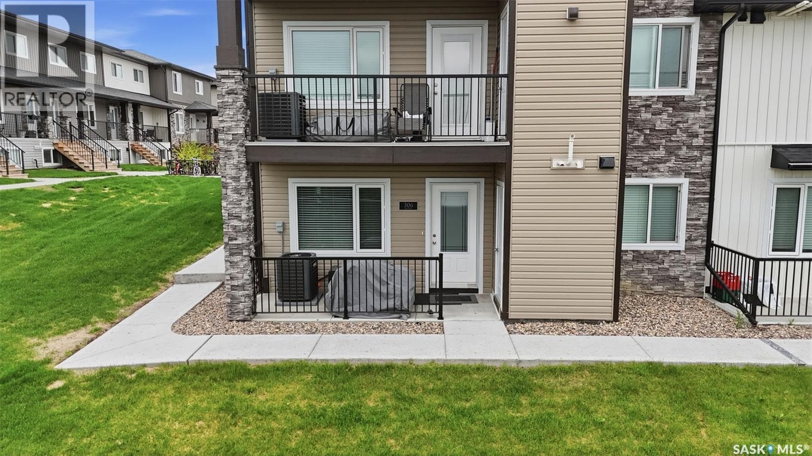 306 110 Akhtar BEND