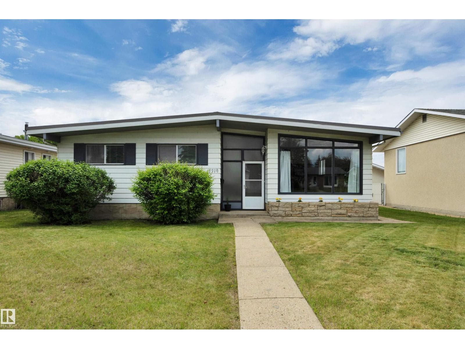 7719 144 AV NW