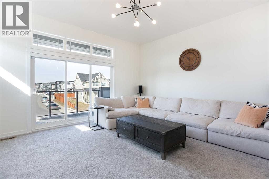 152 Cranbrook Gardens SE photo 8