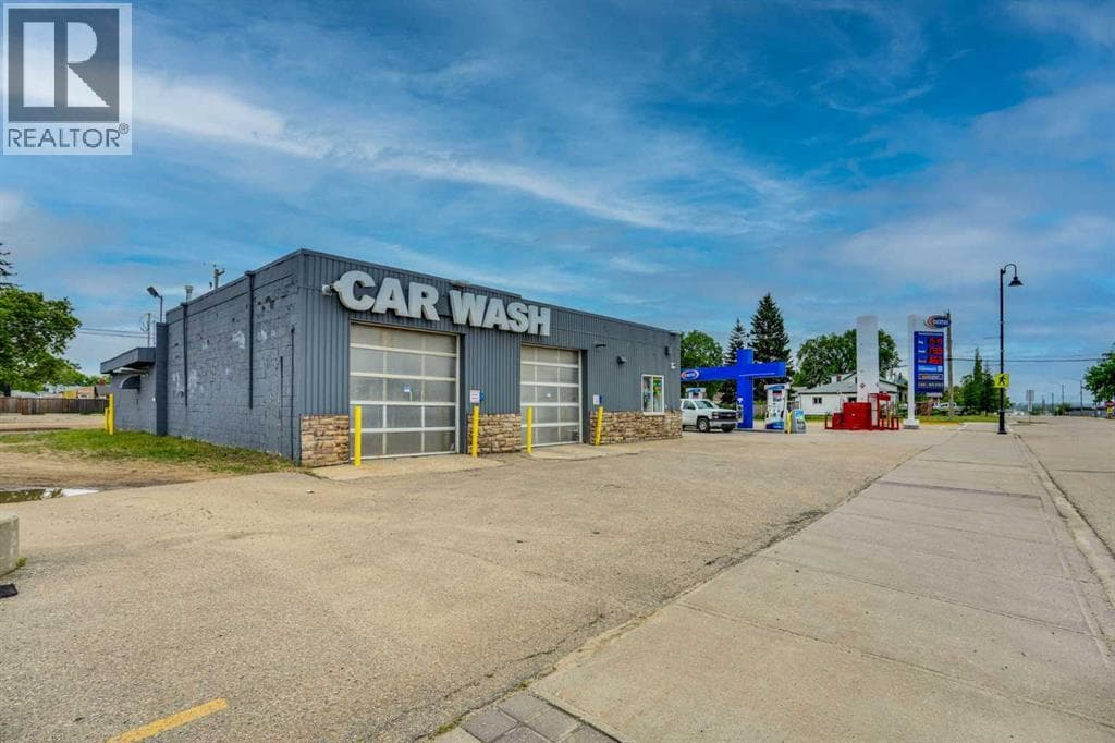 4901 Broadway Avenue — photo 4