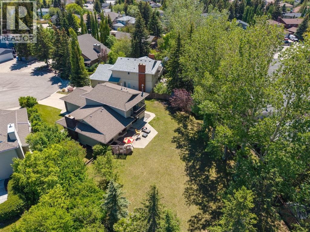 243 Silvergrove Place NW — photo 2