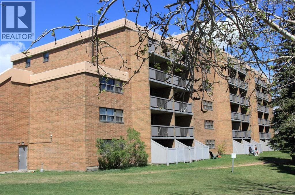 223, 30 Mchugh Court NE