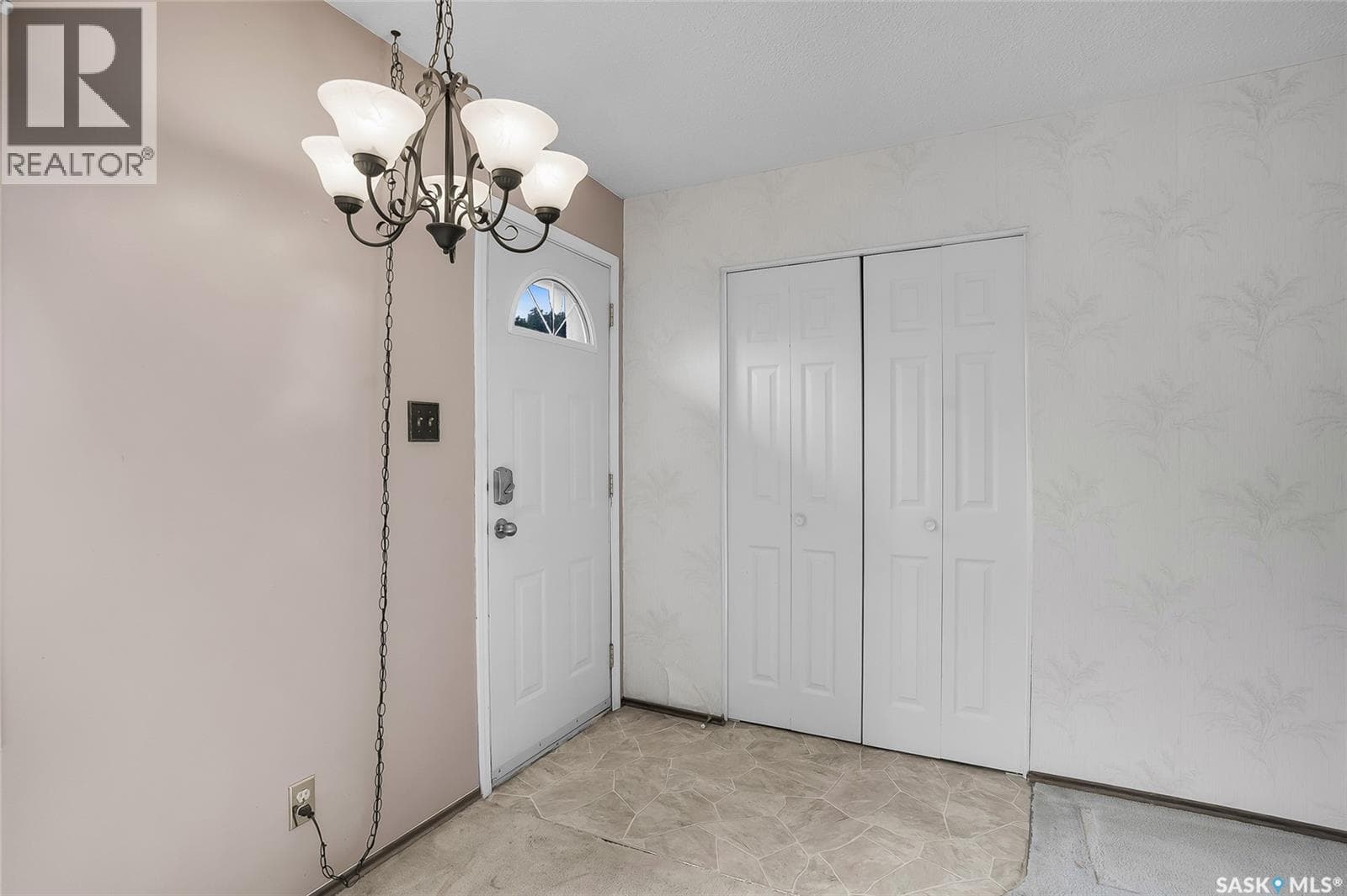 73 Laurentian DRIVE — photo 3