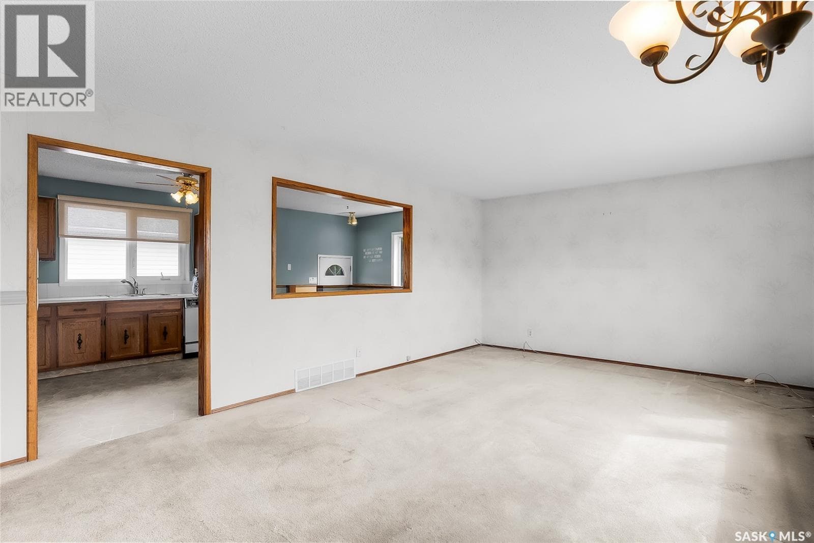 73 Laurentian DRIVE — photo 4