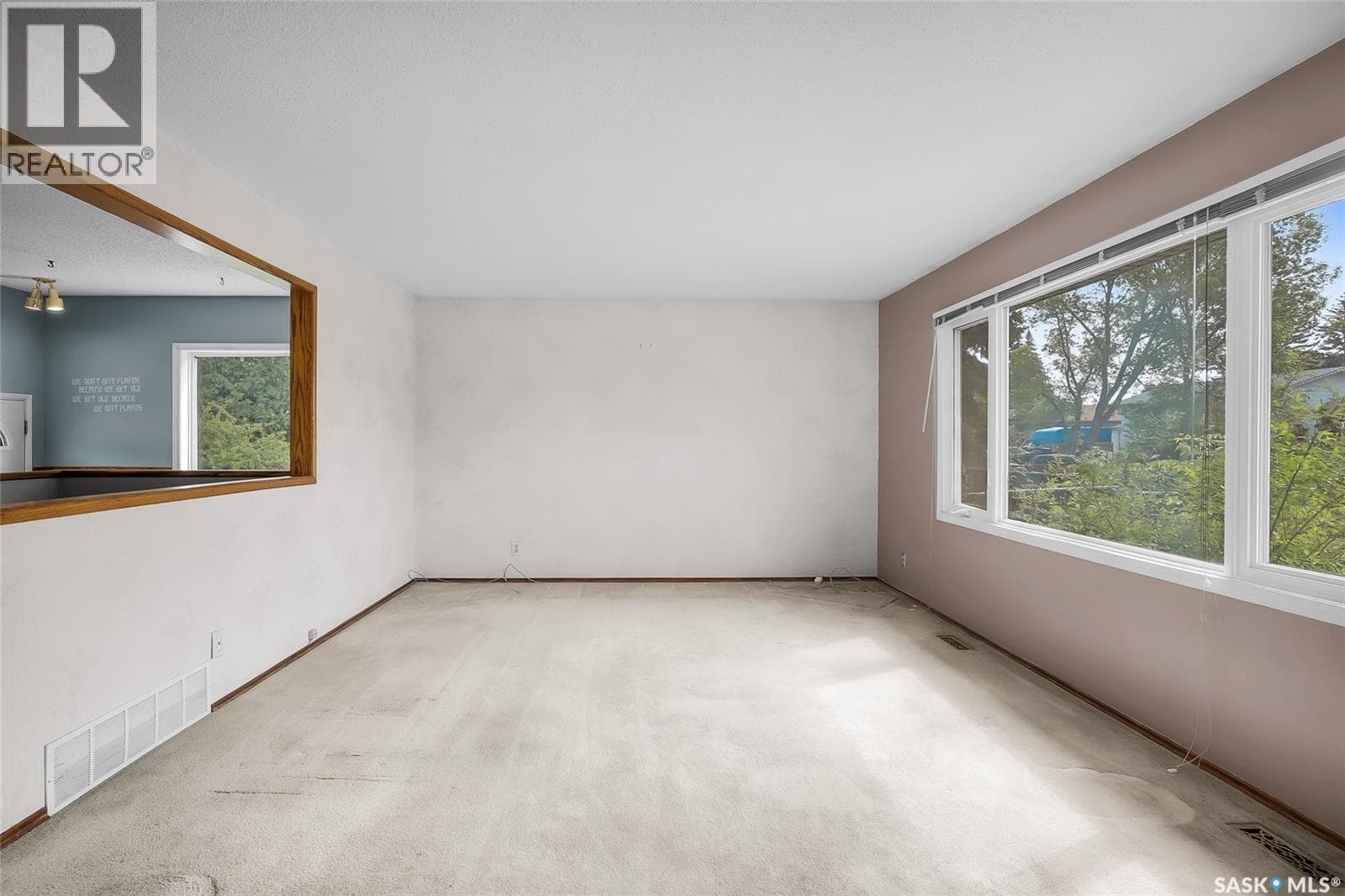 73 Laurentian DRIVE — photo 5