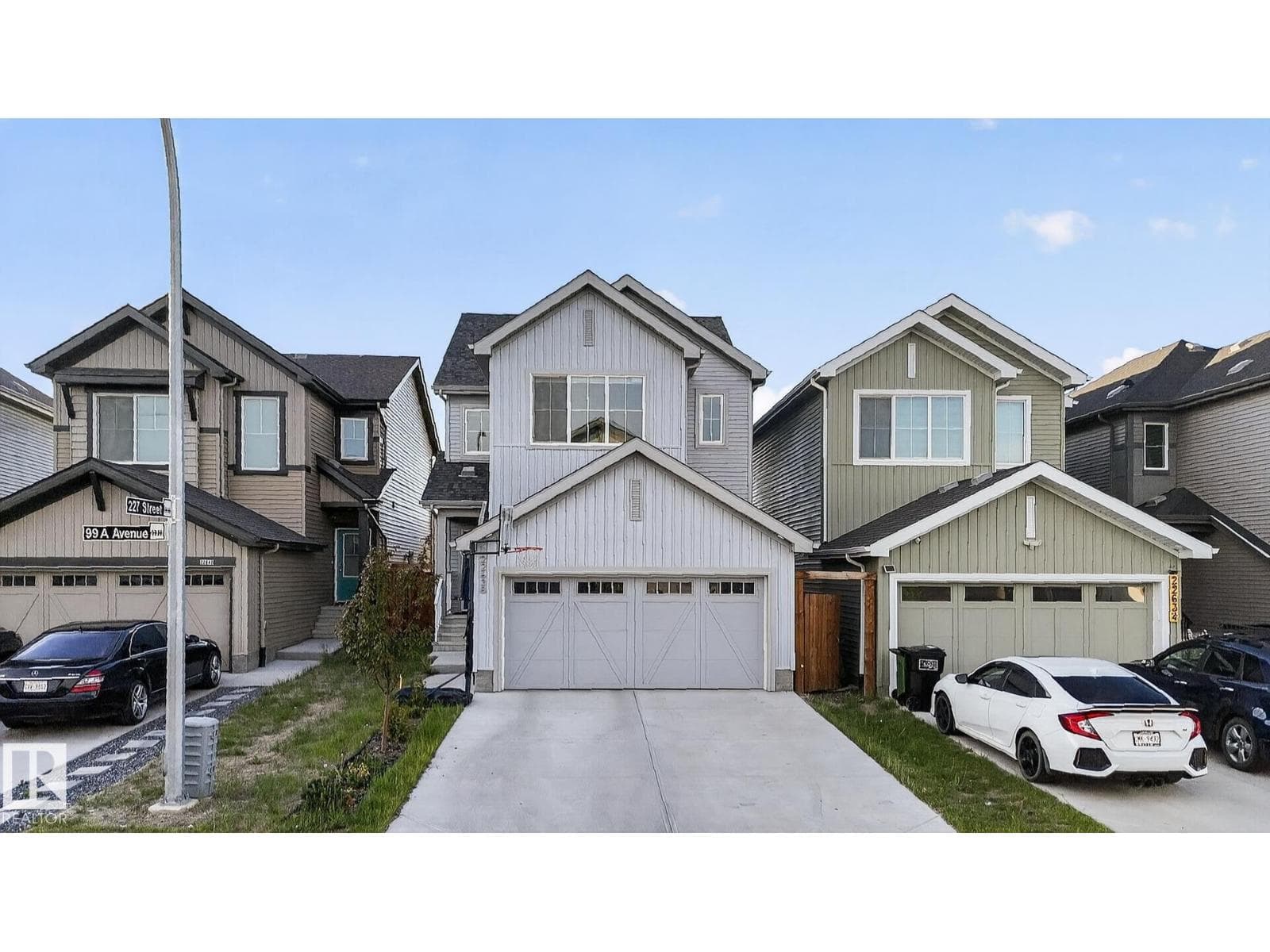 22638 99A AV NW — photo 2