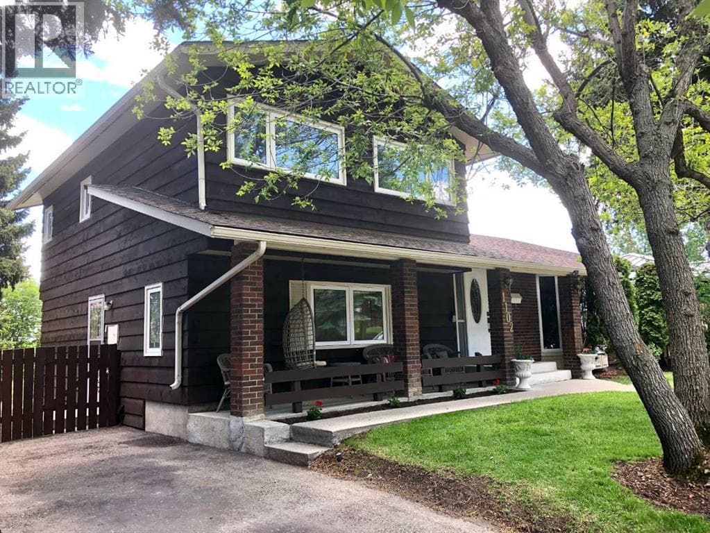 1102 Lake Christina Way SE — photo 3