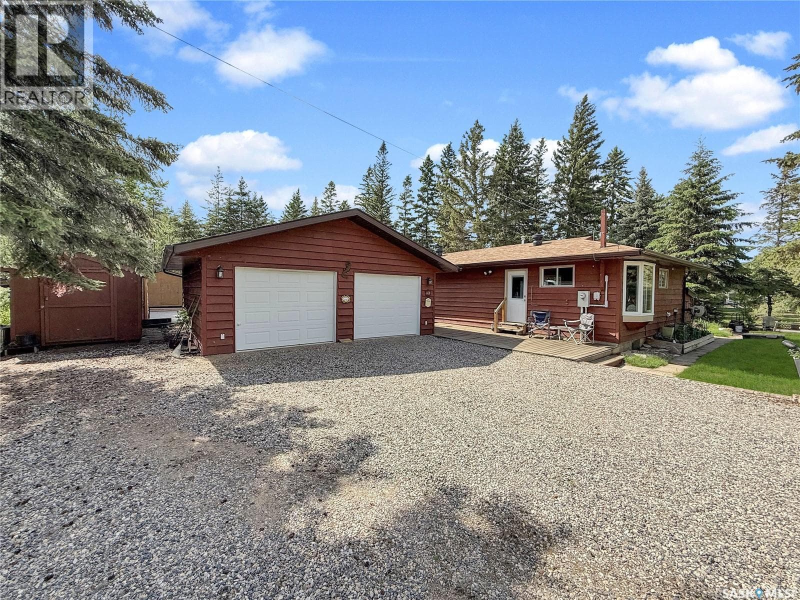 26 Lakeshore DRIVE