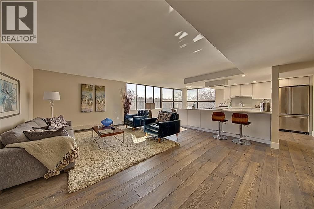 302, 318 26 Avenue SW — photo 3