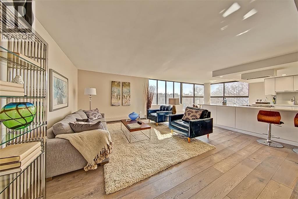 302, 318 26 Avenue SW — photo 4
