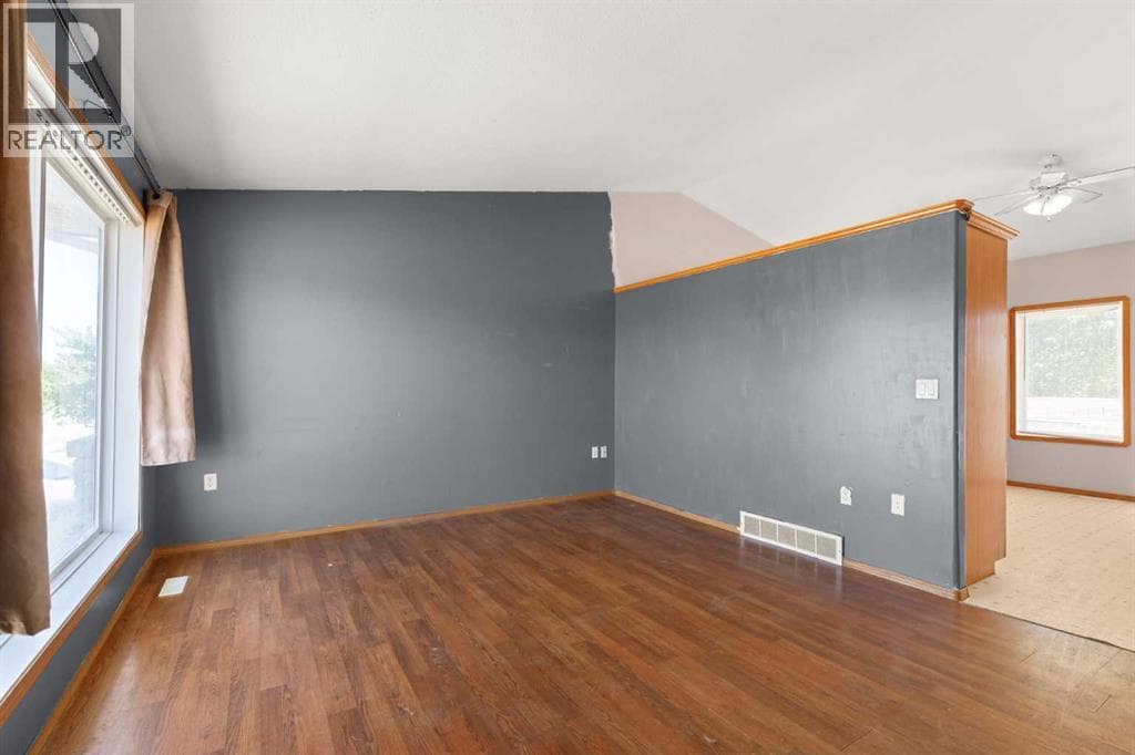 2385 Hatcher Drive NE — photo 4