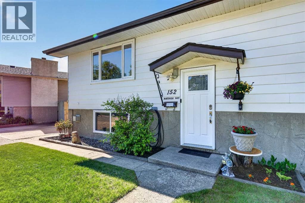 152 Maddock Way NE — photo 4