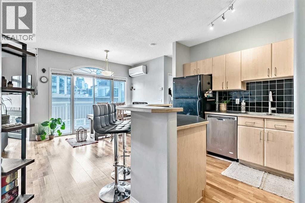 306, 1026 12 Avenue SW — photo 2
