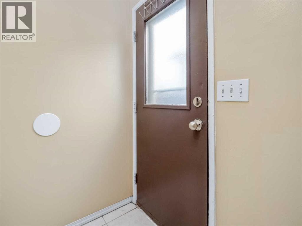 3, 269 Laval Boulevard W — photo 5
